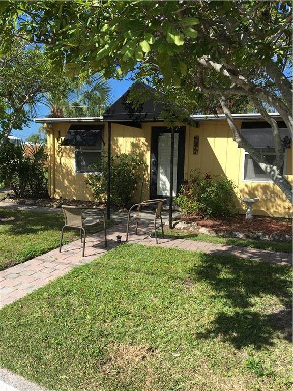 Commercial for Sale at 10601-10611 CORTEZ ROAD Bradenton, Florida 34210 United States