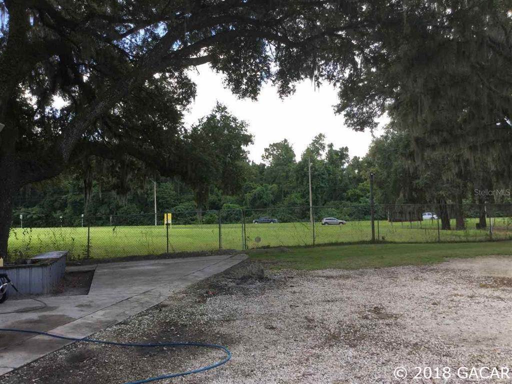 7. Commercial for Sale at 101 NW 242 STREET Newberry, Florida 32669 United States