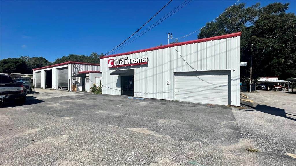 2. Commercial for Sale at 709 W US HIGHWAY 92 Seffner, Florida 33584 United States