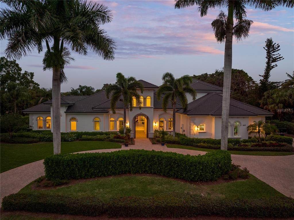 Single Family Homes 为 销售 在 185 TUPELO ROAD 185 TUPELO ROAD 那不勒斯, 佛罗里达州 34108 美国