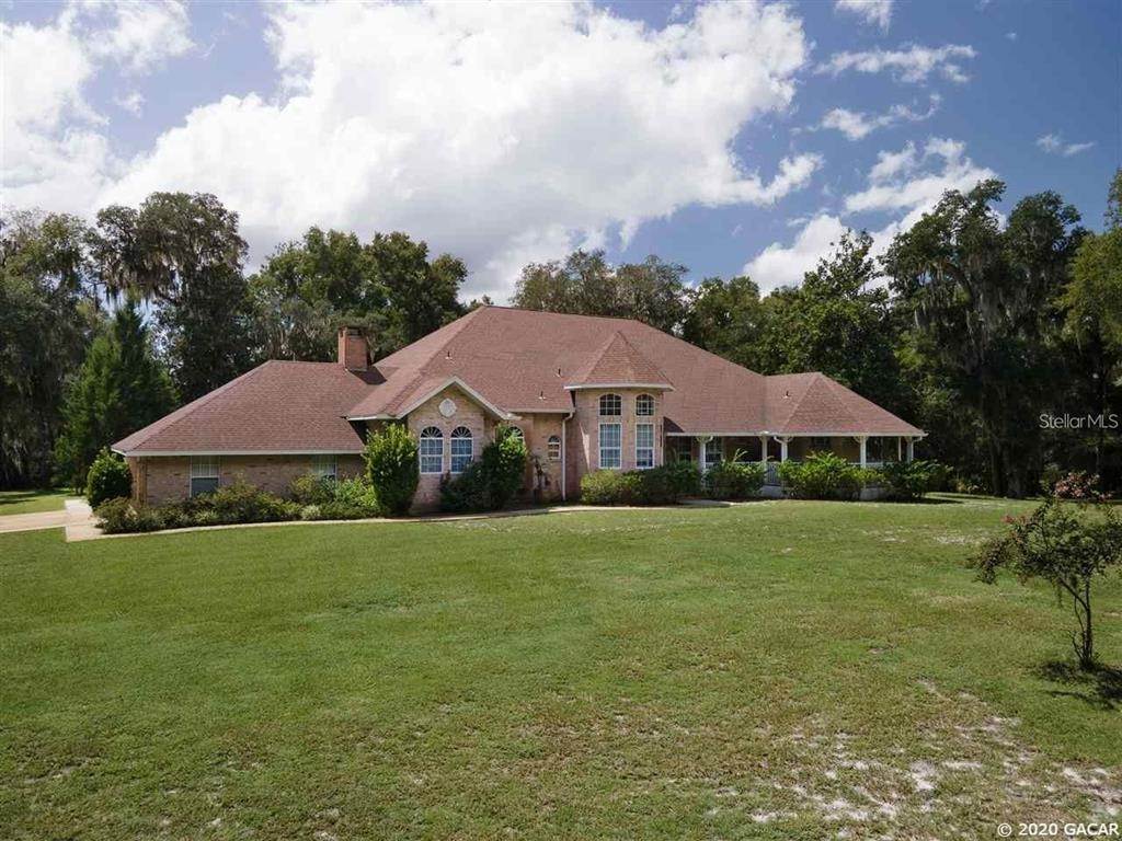 Single Family Homes for Sale at 7250 NW CAMP AZALEA ROAD Chiefland, Florida 32626 United States
