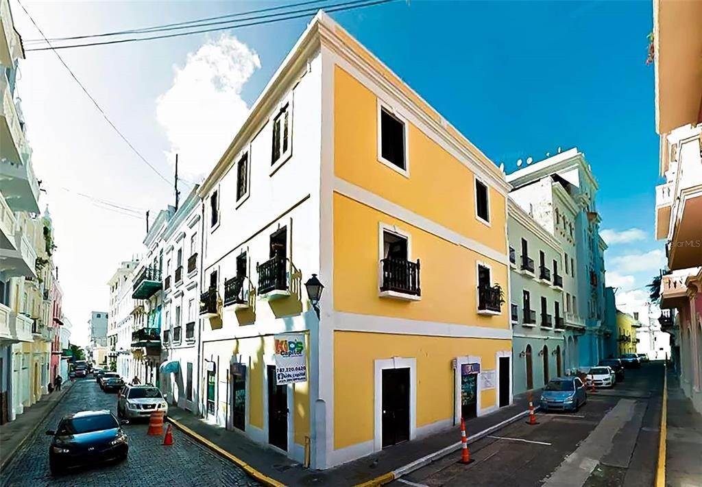 Single Family Homes для того Продажа на Address Restricted by MLS Old San Juan, 00901 Пуэрто-Рико