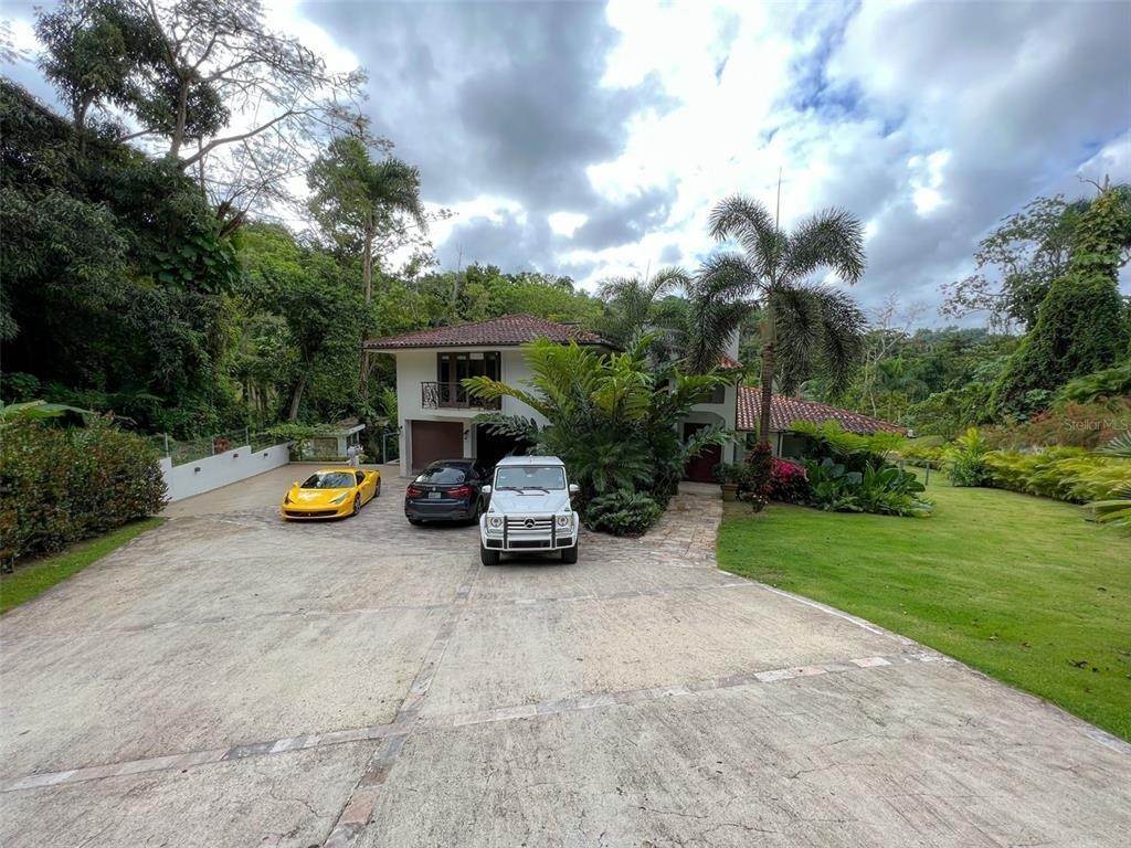 Single Family Homes for Sale at 31 CAMINO PALMA San Juan, 00926 Puerto Rico