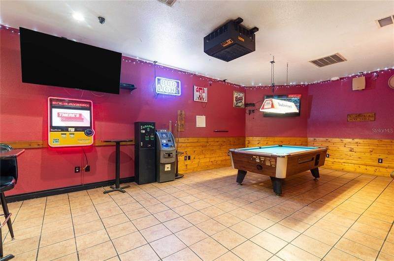 12. Commercial for Sale at 37640 STATE ROAD 54 Zephyrhills, Florida 33542 United States