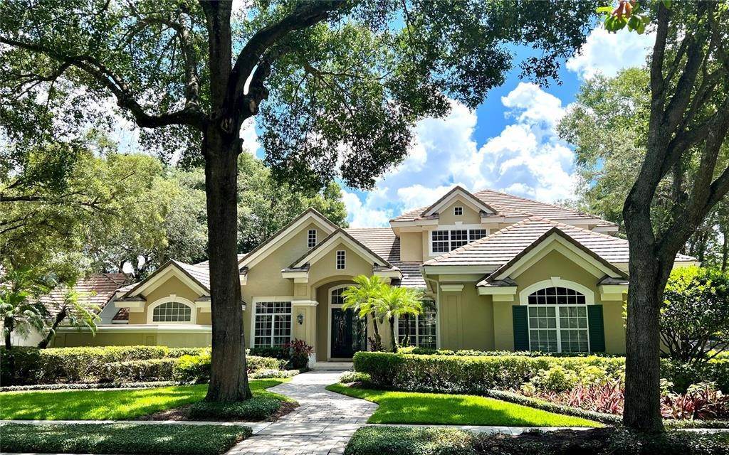 Single Family Homes 为 销售 在 1211 E LAKE COLONY DRIVE Maitland, 佛罗里达州 32751 美国