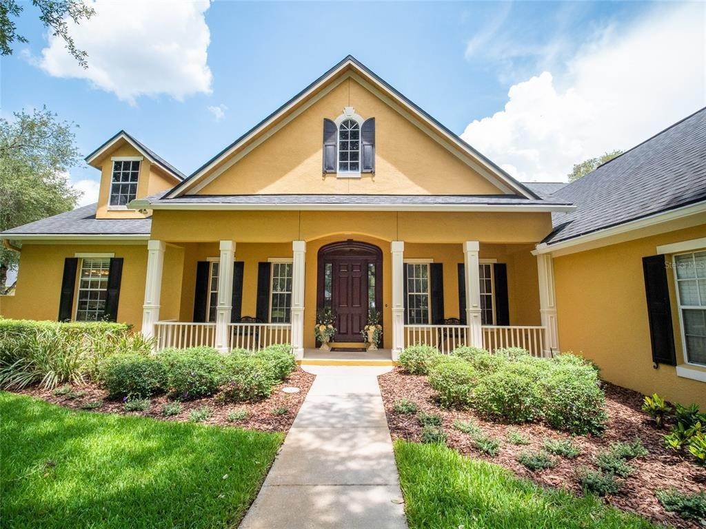 Single Family Homes für Verkauf beim 785 MILLS ESTATE PLACE Chuluota, Florida 32766 Vereinigte Staaten
