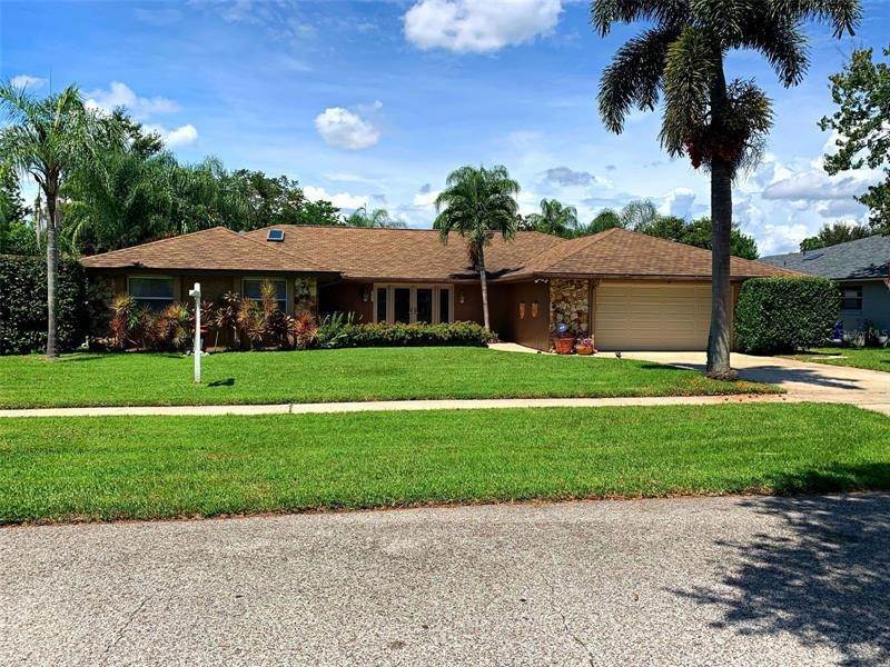 Single Family Homes для того Продажа на 6608 SAINT PARTIN PLACE 6608 SAINT PARTIN PLACE Belle Isle, Флорида 32812 Соединенные Штаты