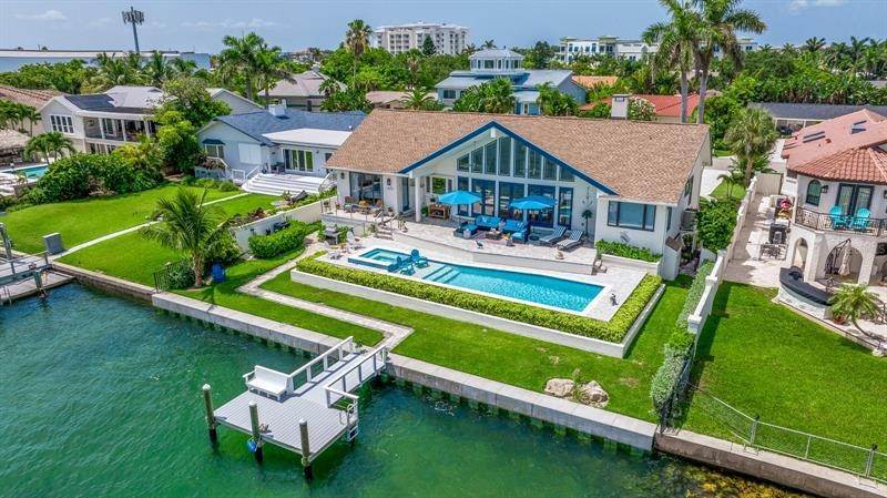 Single Family Homes 为 销售 在 173 1ST STREET 盈翠半岛, 佛罗里达州 33715 美国