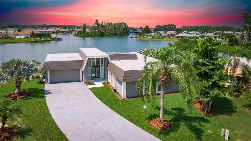 Single Family Homes für Verkauf beim 1412 JACOBSON CIRCLE Sun City Center, Florida 33573 Vereinigte Staaten