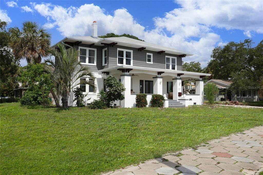 Single Family Homes for Sale at 2041 BEACH DR SE St. Petersburg, Florida 33705 United States