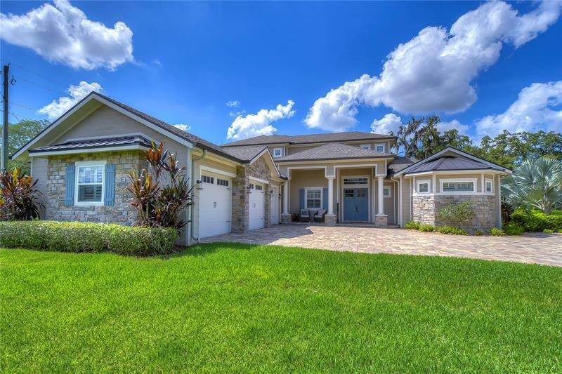 Single Family Homes для того Продажа на 2315 DOVEWOOD ESTATES COURT Valrico, Флорида 33594 Соединенные Штаты