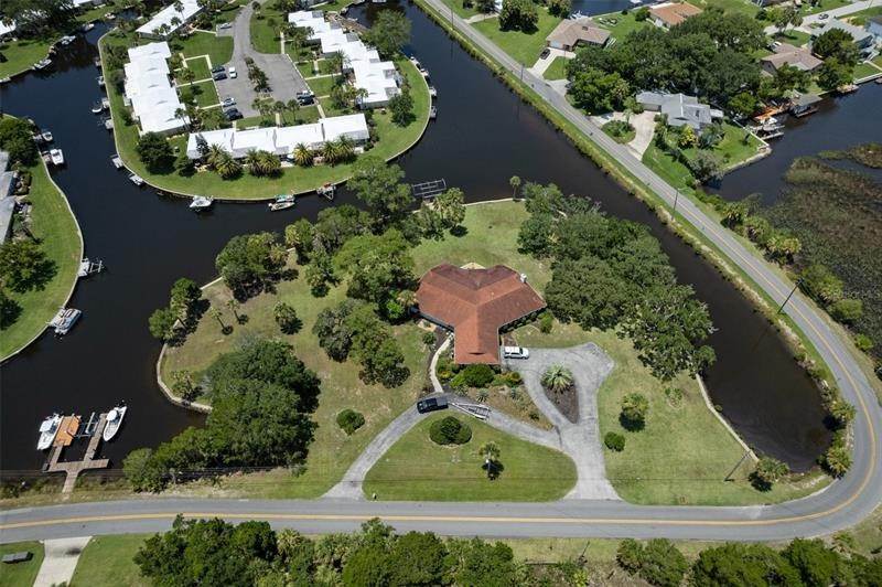 2. Single Family Homes for Sale at 11580 W DIXIE SHORES DRIVE Crystal River, Florida 34429 United States