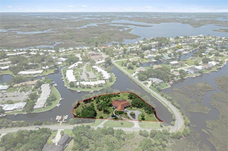 4. Single Family Homes for Sale at 11580 W DIXIE SHORES DRIVE Crystal River, Florida 34429 United States