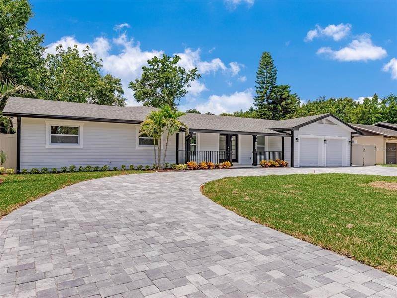 Single Family Homes for Sale at 3300 TRENTWOOD BOULEVARD Belle Isle, Florida 32812 United States