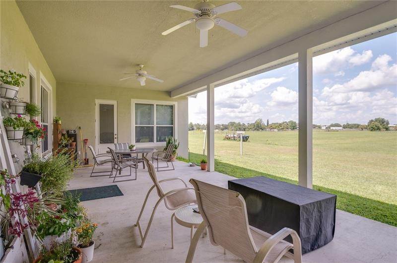 7. Single Family Homes for Sale at 5851 EFFIE DRIVE Apopka, Florida 32712 United States