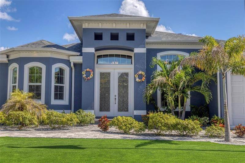 3. Single Family Homes for Sale at 17380 GULFSPRAY CIRCLE Port Charlotte, Florida 33948 United States