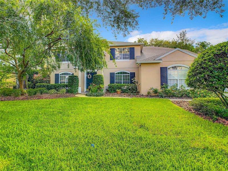 Single Family Homes för Försäljning vid 142 SEVILLE CHASE DRIVE Winter Springs, Florida 32708 Förenta staterna