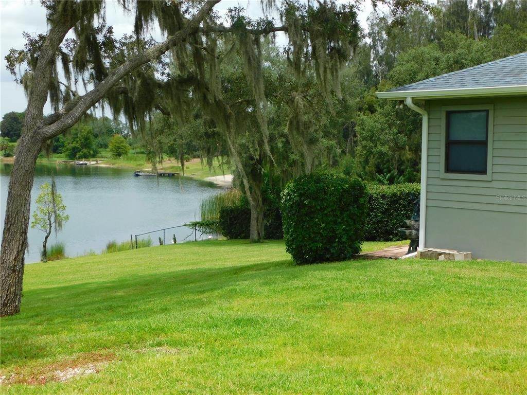 13. Single Family Homes for Sale at 920 GOLDEN BOUGH ROAD Lake Wales, Florida 33898 United States