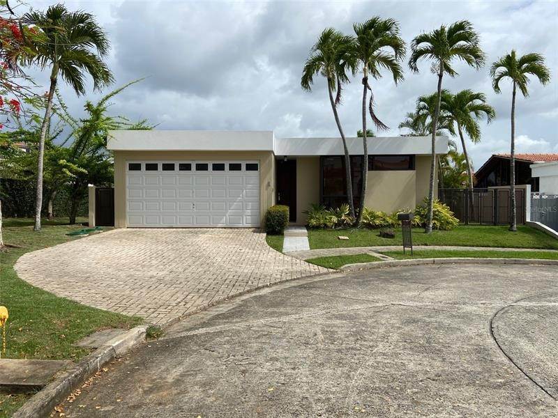 Single Family Homes 为 销售 在 67 REINA BEATRÃƒÂZ 瓜伊纳沃, 00969 波多黎各
