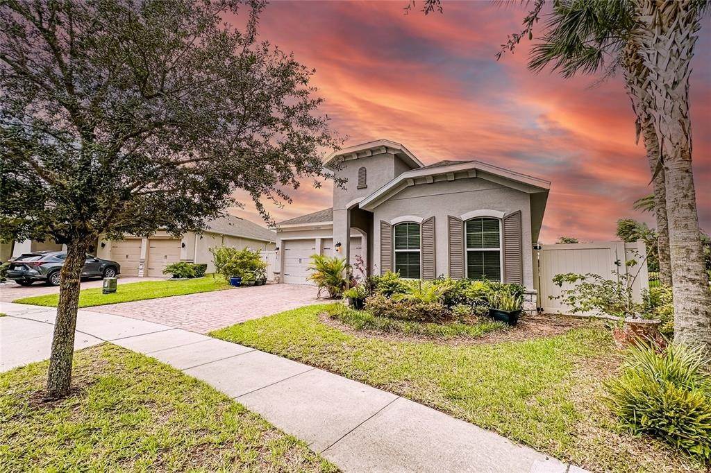 4. Single Family Homes for Sale at 15442 SWEET ORANGE AVENUE Winter Garden, Florida 34787 United States