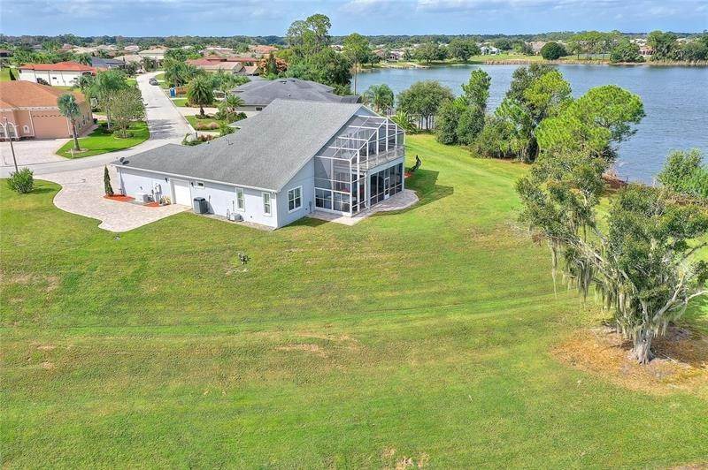 6. Single Family Homes for Sale at 698 MEANDERING WAY Polk City, Florida 33868 United States