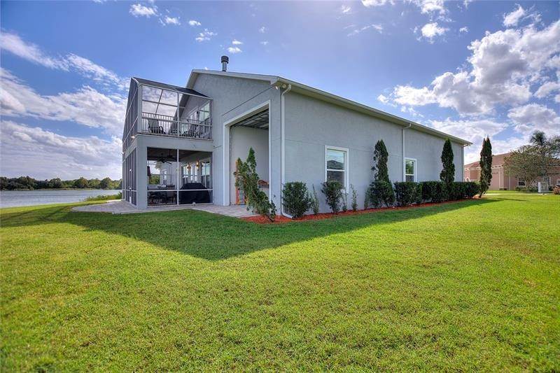20. Single Family Homes for Sale at 698 MEANDERING WAY Polk City, Florida 33868 United States