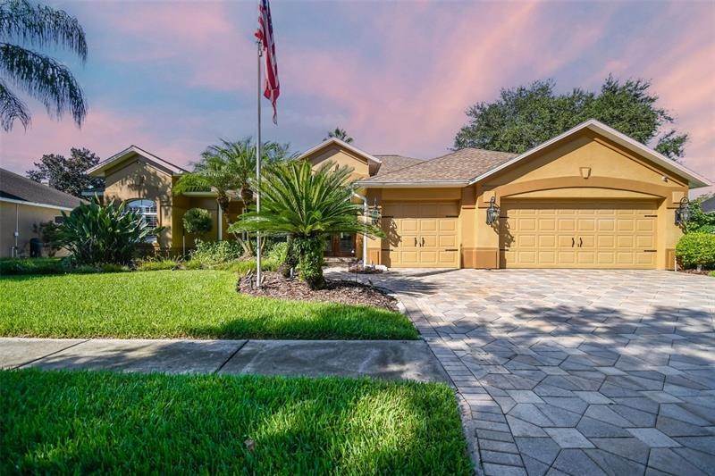 Single Family Homes для того Продажа на 4303 GLENDON PLACE Valrico, Флорида 33596 Соединенные Штаты