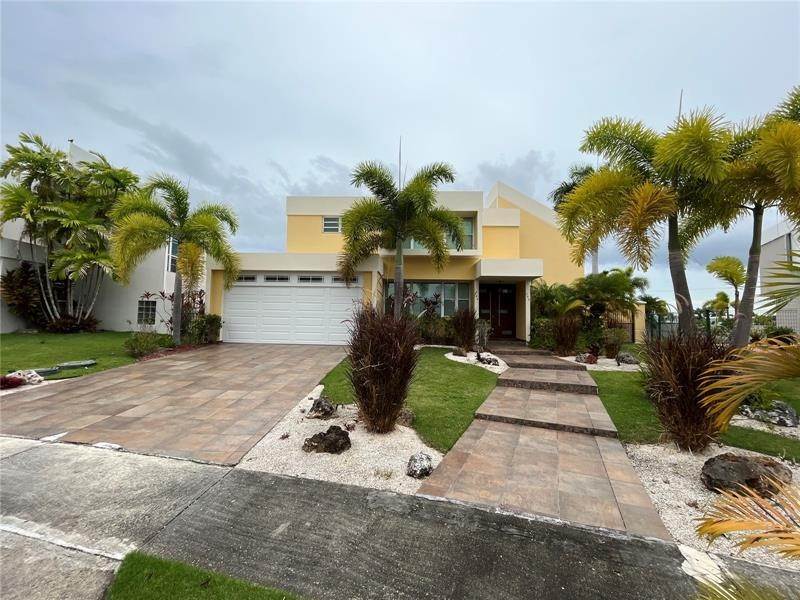 Single Family Homes voor Verkoop op 244 CALLE CARMO, PASEO DEL SOL Dorado, 00646 Puerto Rico