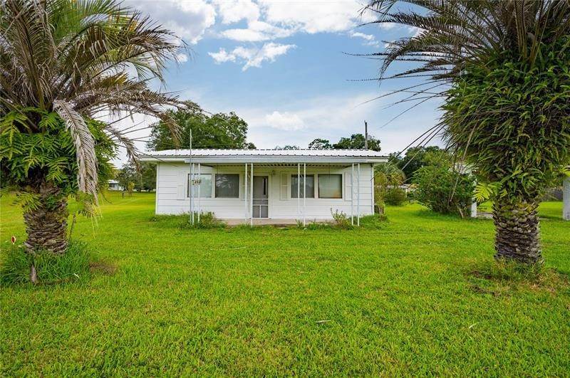 2. Single Family Homes for Sale at 1448 S US 301 Sumterville, Florida 33585 United States
