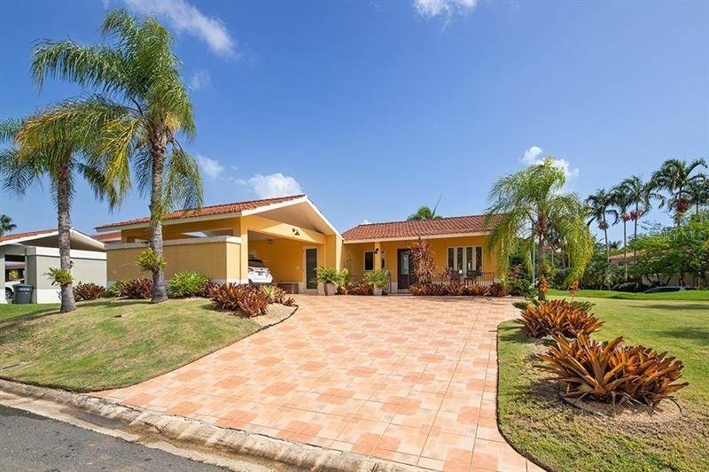 Single Family Homes for Sale at 156 LOS JACINCTOS Dorado, 00646 Puerto Rico