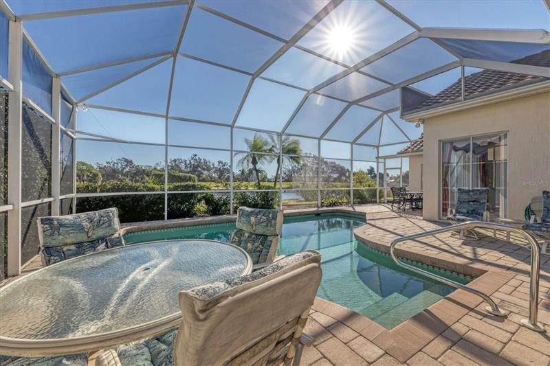 18. Single Family Homes for Sale at 1321 RESERVE DRIVE Venice, Florida 34285 United States