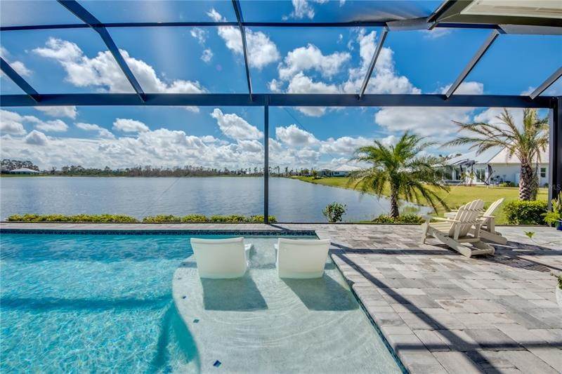 7. Single Family Homes for Sale at 2437 LAKE KISMET TERRACE Cape Coral, Florida 33993 United States