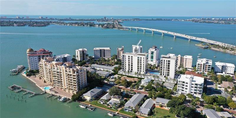 9. Single Family Homes for Sale at 223 GOLDEN GATE POINT 4C Sarasota, Florida 34236 United States