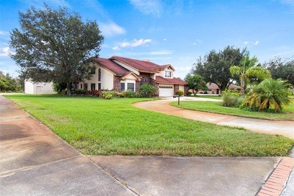 6. Single Family Homes for Sale at 8824 SKYMASTER DRIVE New Port Richey, Florida 34654 United States