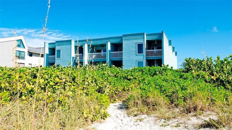 2. Single Family Homes for Sale at 102 68TH STREET 102 Holmes Beach, Florida 34217 United States