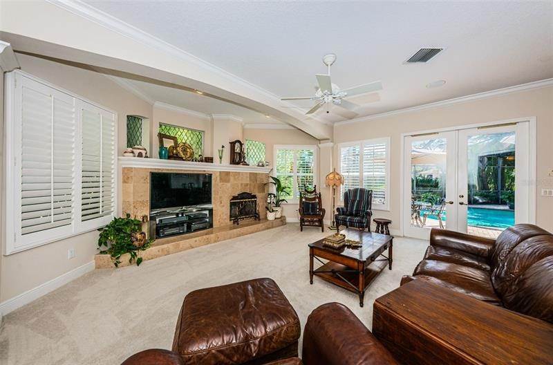 13. Single Family Homes for Sale at 10413 PONTOFINO CIRCLE Trinity, Florida 34655 United States