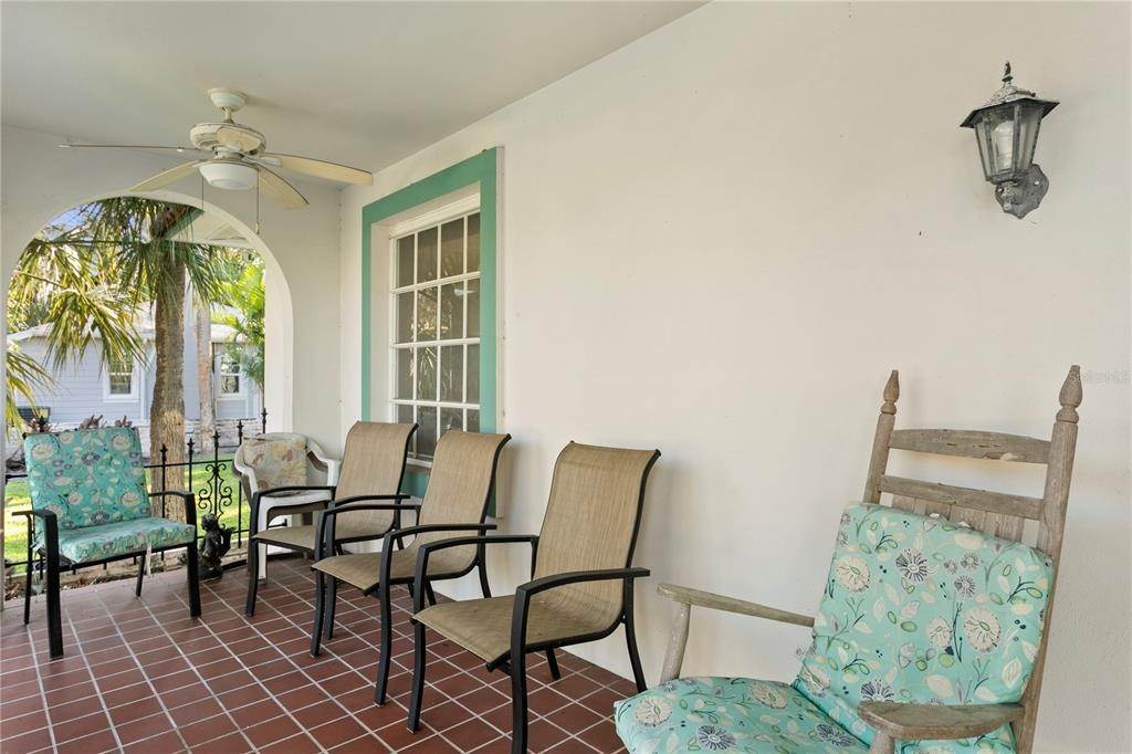 8. Single Family Homes for Sale at 2812 PASS A GRILLE WAY St. Pete Beach, Florida 33706 United States