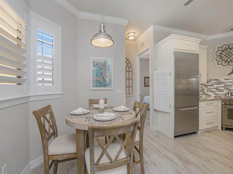 17. Single Family Homes for Sale at 6423 MARGARITA SHORES LANE A42 Apollo Beach, Florida 33572 United States