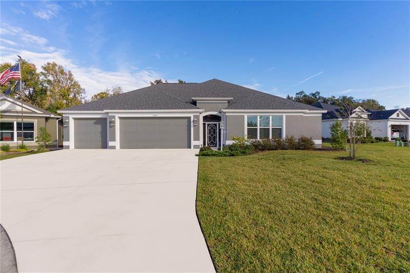 Single Family Homes for Sale at 645 SHAUNA LANE The Villages, Florida 32163 United States
