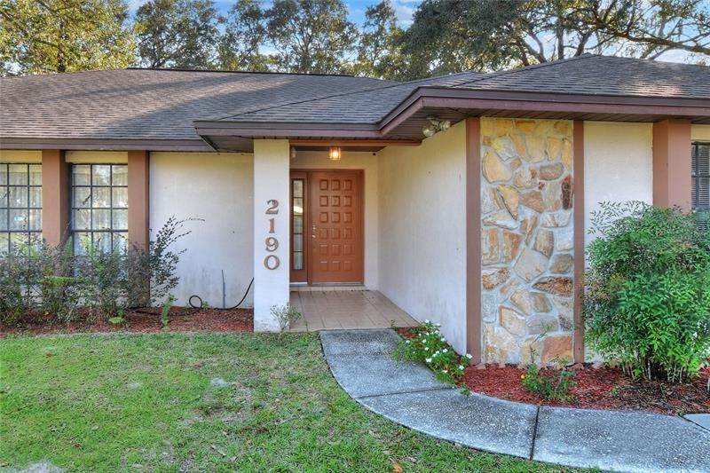 6. Single Family Homes for Sale at 2190 Myrtle ROAD Lakeland, Florida 33810 United States