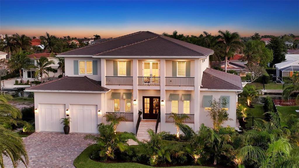 Single Family Homes for Sale at 520 CHIPPING LANE Longboat Key, Florida 34228 United States