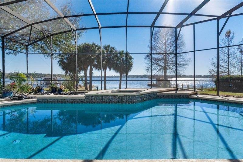 8. Single Family Homes for Sale at 2229 BUTLER BAY DRIVE Windermere, Florida 34786 United States