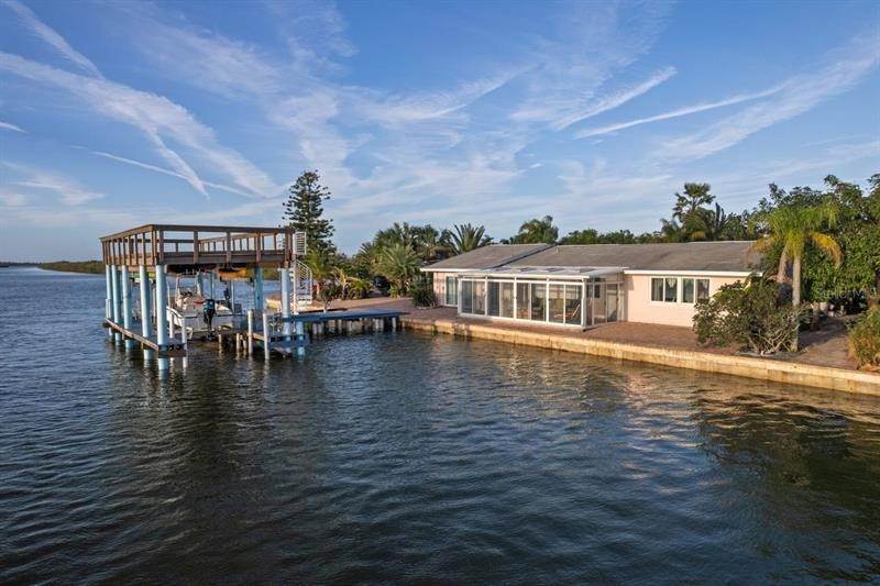 12. Single Family Homes for Sale at 138 OLD CARRIAGE Road Ponce Inlet, Florida 32127 United States