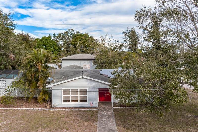 13. Single Family Homes for Sale at 1902 5TH STREET Palmetto, Florida 34221 United States