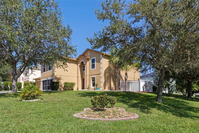 3. Single Family Homes for Sale at 2948 MAGNOLIA BLOSSOM CIRCLE Clermont, Florida 34711 United States