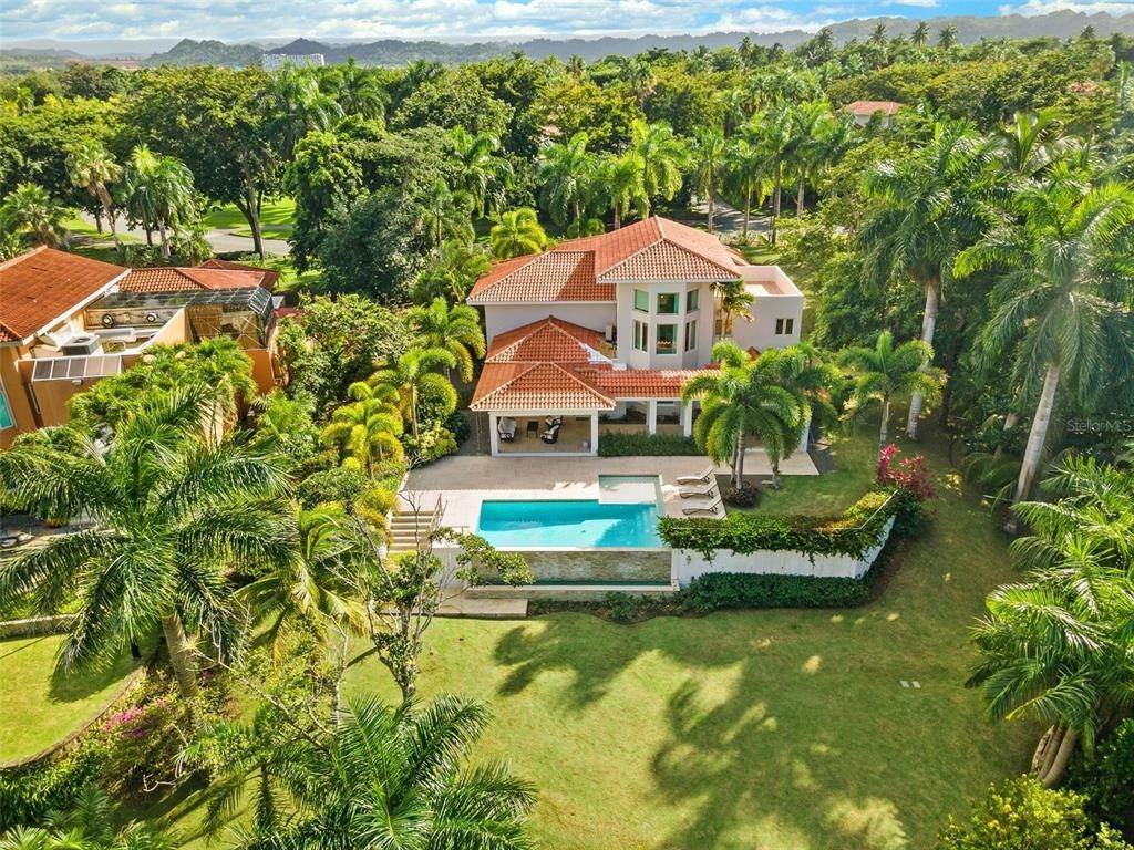 Single Family Homes for Sale at 9 DORADO BEACH EAST Dorado, 00646 Puerto Rico