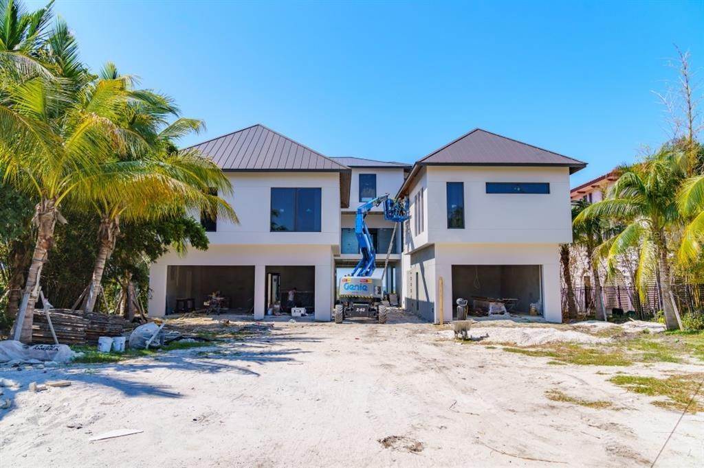 Single Family Homes for Sale at 5861 GULF OF MEXICO DRIVE Longboat Key, Florida 34228 United States