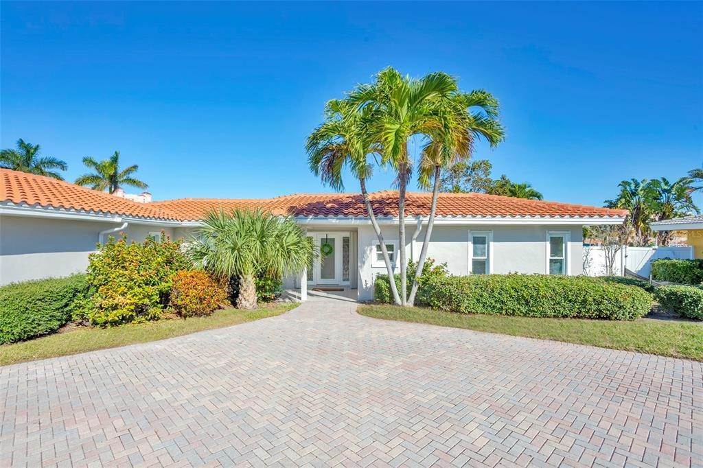 Single Family Homes for Sale at 136 BAYSIDE DRIVE Clearwater Beach, Florida 33767 United States