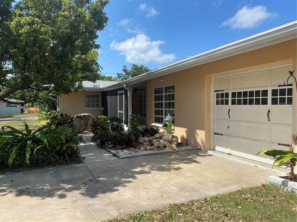 3. Single Family Homes for Sale at 6647 AVENUE D Sarasota, Florida 34231 United States