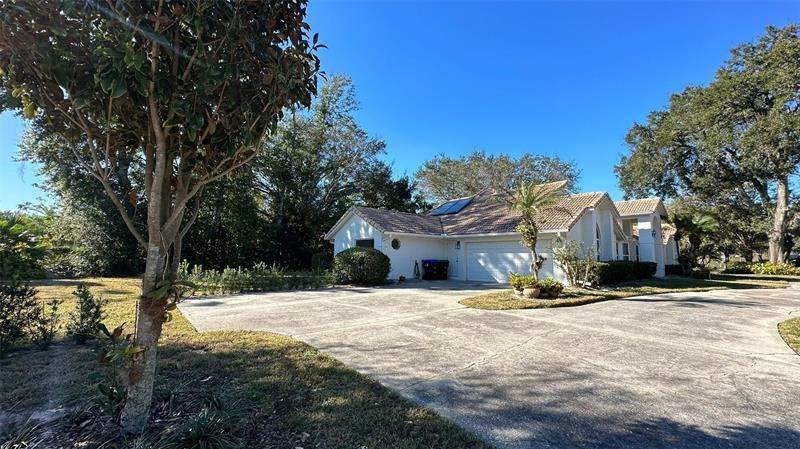 3. Single Family Homes for Sale at 5728 BAY SIDE DRIVE Orlando, Florida 32819 United States